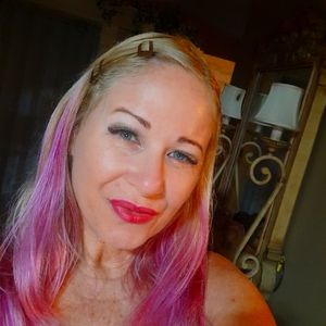 Meet your Posher, Lee